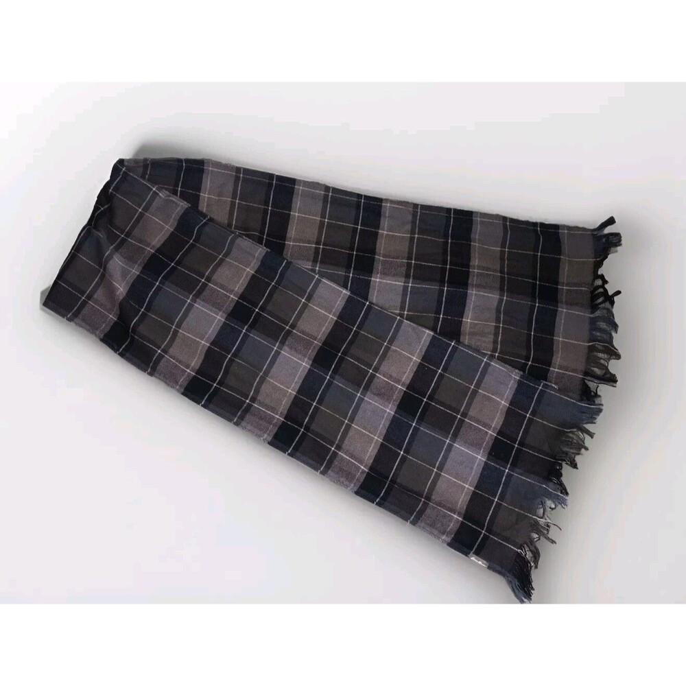 EDDIE BAUER Scarf Blue Grey White Plaid Cozy Classic Fringe Academia Travel Warm